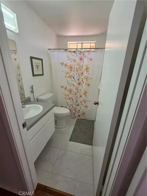 Bath - 4514 Apricot #A, Simi Valley, CA 93063 photo 3 of 3