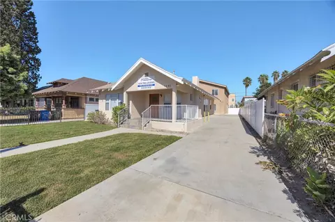 1241 W 37th Dr, Los Angeles, CA 90007