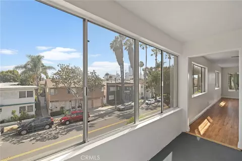 Entry Way - 1187 E 3rd #202, Long Beach, CA 90802 photo 2 of 3