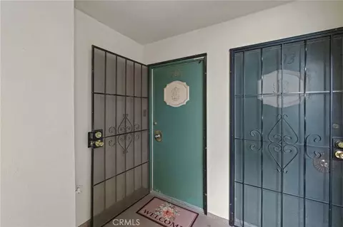 Entry Way - 1187 E 3rd #202, Long Beach, CA 90802 photo 3 of 3