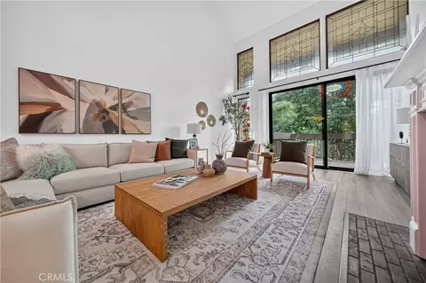 1655 Clark #324, Long Beach, CA 90815