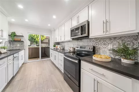 Kitchen - 72 Corniche #B, Dana Point, CA 92629 photo 2 of 7