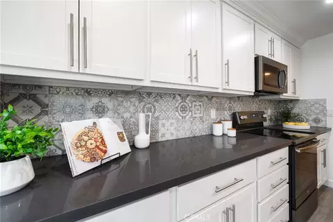Kitchen - 72 Corniche #B, Dana Point, CA 92629 photo 5 of 7