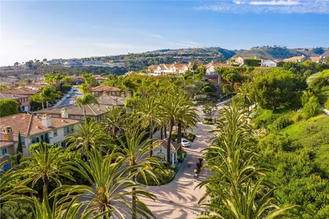 View/Area - 72 Corniche #B, Dana Point, CA 92629 photo 10 of 11