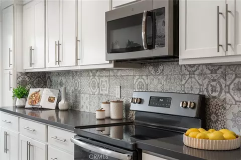 Kitchen - 72 Corniche #B, Dana Point, CA 92629 photo 3 of 7