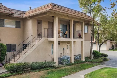 1064 Las Lomas Dr #D, La Habra, CA 90631