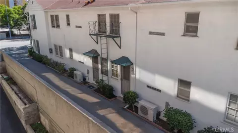 Exterior - 181 S Marengo, Pasadena, CA 91101 photo 7 of 9