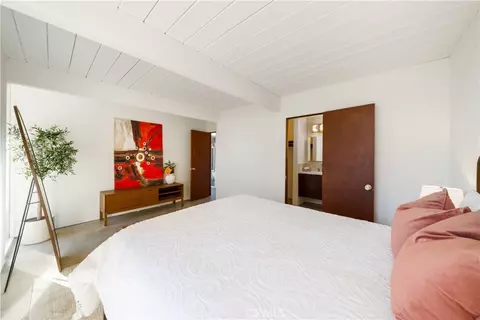 Bedroom - 842 E Glendale, Orange, CA 92865 photo 3 of 5
