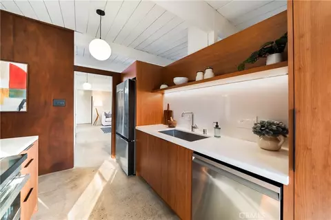 Kitchen - 842 E Glendale, Orange, CA 92865 photo 3 of 7