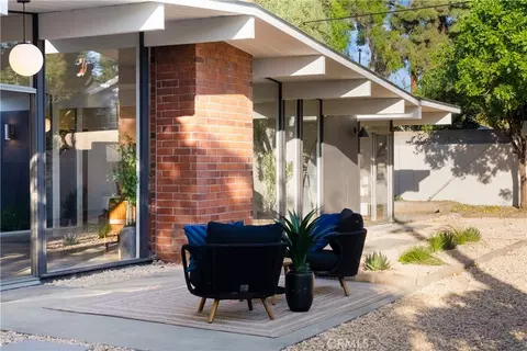 Exterior - 842 E Glendale, Orange, CA 92865 photo 10 of 24