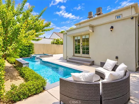 515 N Crescent Hts, Los Angeles, CA 90048