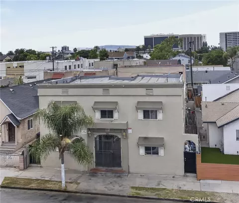 1085 Lewis, Long Beach, CA 90813 photo 2