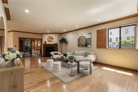 4444 Wilshire Blvd #102, Los Angeles, CA 90010