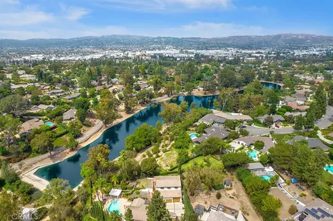 View/Area - 3201 Lakeknoll Dr, Fullerton, CA 92835 photo 5 of 7