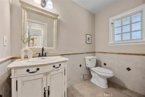Bath - 3201 Lakeknoll Dr, Fullerton, CA 92835 photo 4 of 4