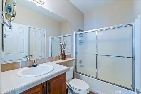 Bath - 1121 Marina Dr, Needles, CA 92363 photo 8 of 9