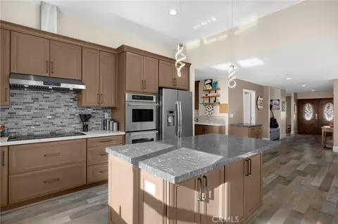 Kitchen - 175 Copa De Oro Dr, Brea, CA 92823 photo 4 of 4