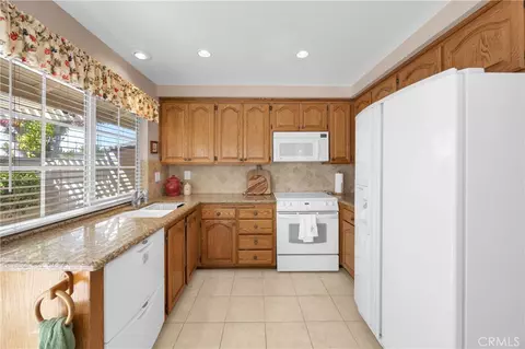 Kitchen - 5071 Hampton Ct, Westminster, CA 92683 photo 4 of 4