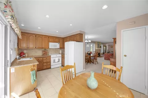 Kitchen - 5071 Hampton Ct, Westminster, CA 92683 photo 2 of 4