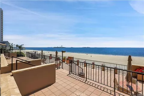 View/Area - 1750 E Ocean Blvd #204, Long Beach, CA 90802 photo 4 of 8