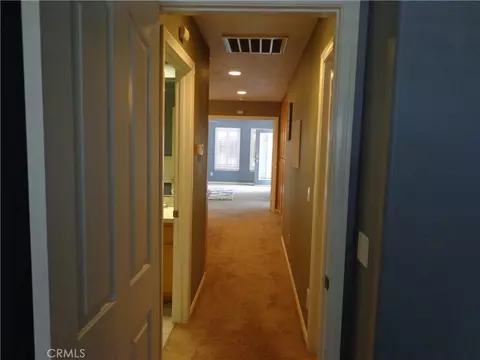 Entry Way - 26223 Fleet Ln, Helendale, CA 92342 photo 2 of 3