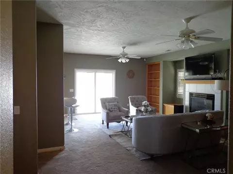 Living - 26223 Fleet Ln, Helendale, CA 92342 photo 1 of 5