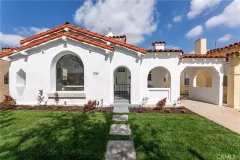 1061 W 82nd St, Los Angeles, CA 90044