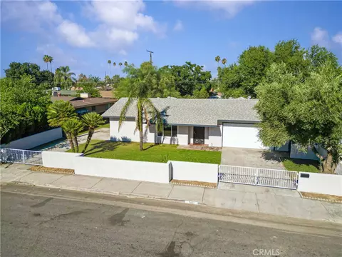 560 S Andrews Ave, San Jacinto, CA 92583