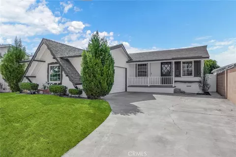 11438 214th St, Lakewood, CA 90715
