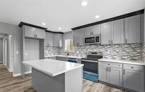 42713 2nd E St E, Lancaster, CA 93535