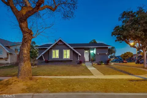 21024 Gridley Rd, Lakewood, CA 90715