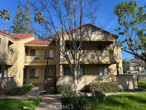 1110 W Blaine St #205, Riverside, CA 92507