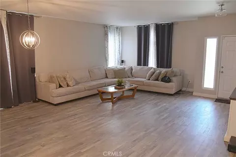 Living - 12884 Caesar Ln, Victorville, CA 92392 photo 2 of 2