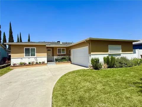 913 N Acacia Ave, Fullerton, CA 92831