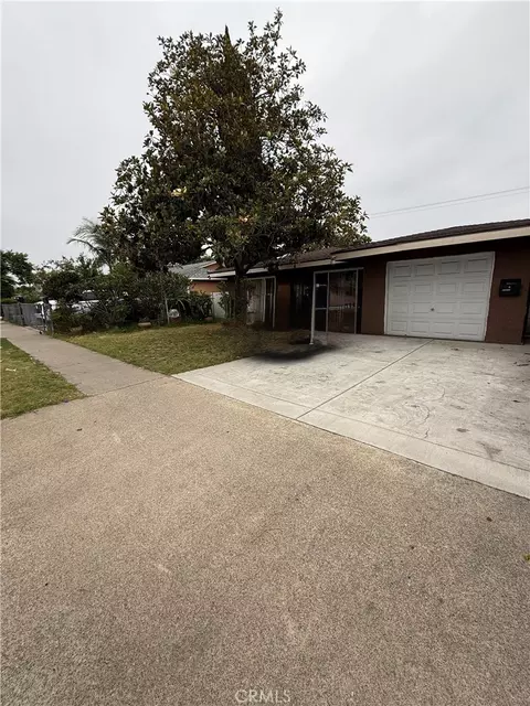 20816 Pioneer Blvd, Lakewood, CA 90715