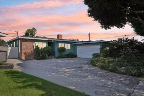 2631 Radnor Ave, Long Beach, CA 90815