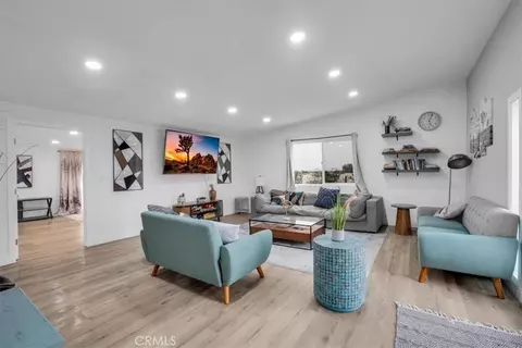 Living - 3737 Meriwether Rd, Twentynine Palms, CA 92277 photo 4 of 4