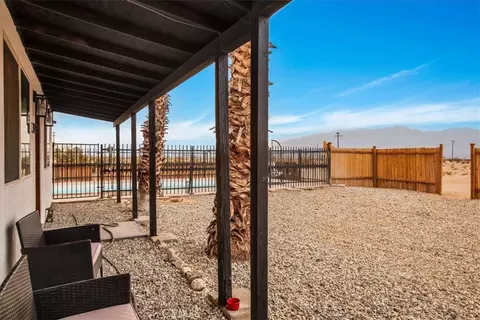 Exterior - 3737 Meriwether Rd, Twentynine Palms, CA 92277 photo 3 of 6