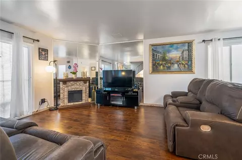 8633 Balboa Blvd #29, Northridge, CA 91325