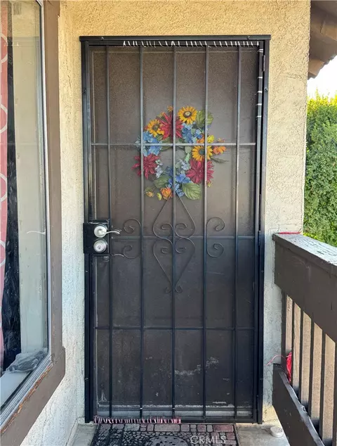 21913 Belshire Ave #16, Hawaiian Gardens, CA 90716