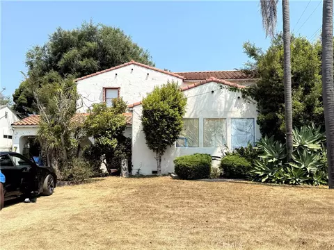 7830 S Victoria, Los Angeles, CA 90043