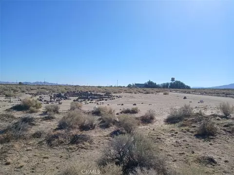 1 E Clark, Lucerne Valley, CA 92356 photo 4