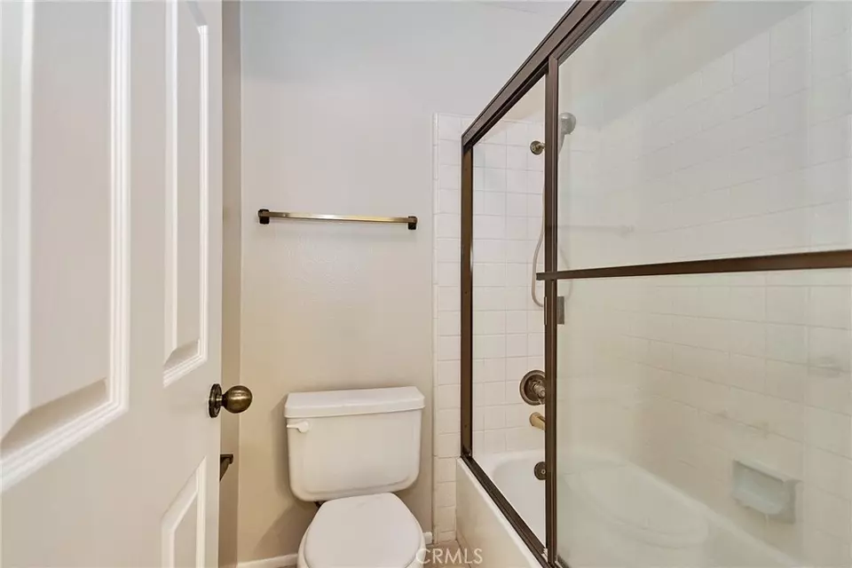 Bath - 11444 Stapleton Ct, Cerritos, CA 90703 photo 3 of 4