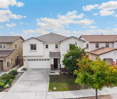 16737 Kalmia Ln, Fontana, CA 92336