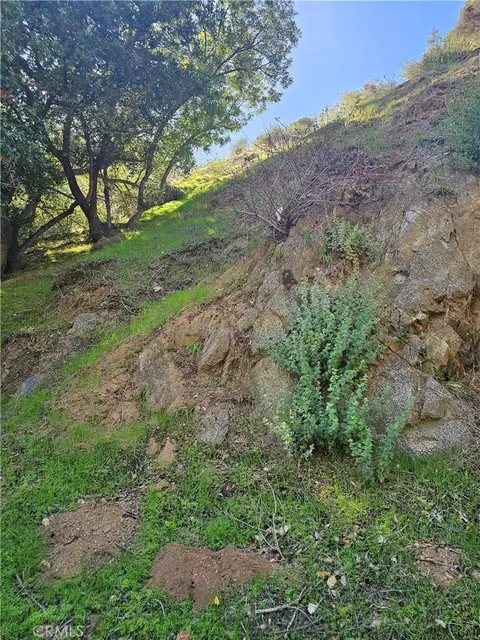 2145 Laurel Canyon Blvd, Los Angeles, CA 90046
