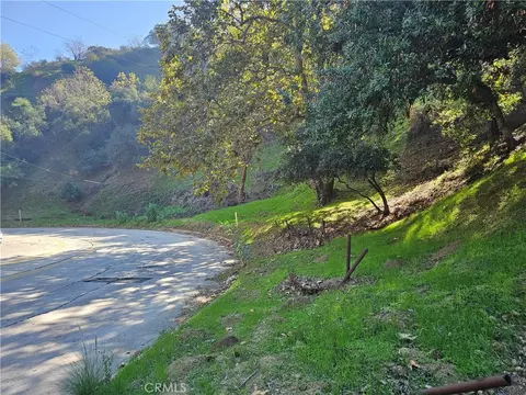 2161 Laurel Canyon Blvd, Los Angeles, CA 90046
