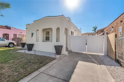 622 W 99th, Los Angeles, CA 90044