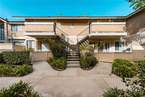 12620 Briarglen Loop #B, Stanton, CA 90680