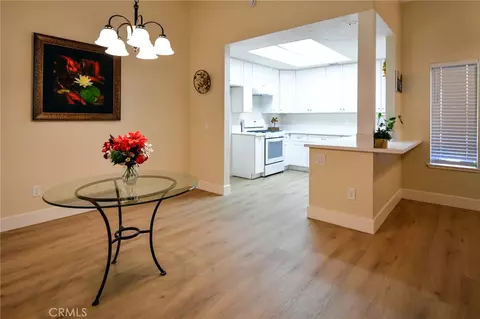 684 Parkview Dr, Lake Elsinore, CA 92530