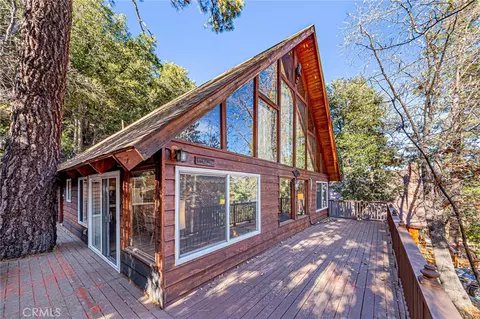 Exterior - 5522 Acorn, Wrightwood, CA 92397 photo 5 of 14